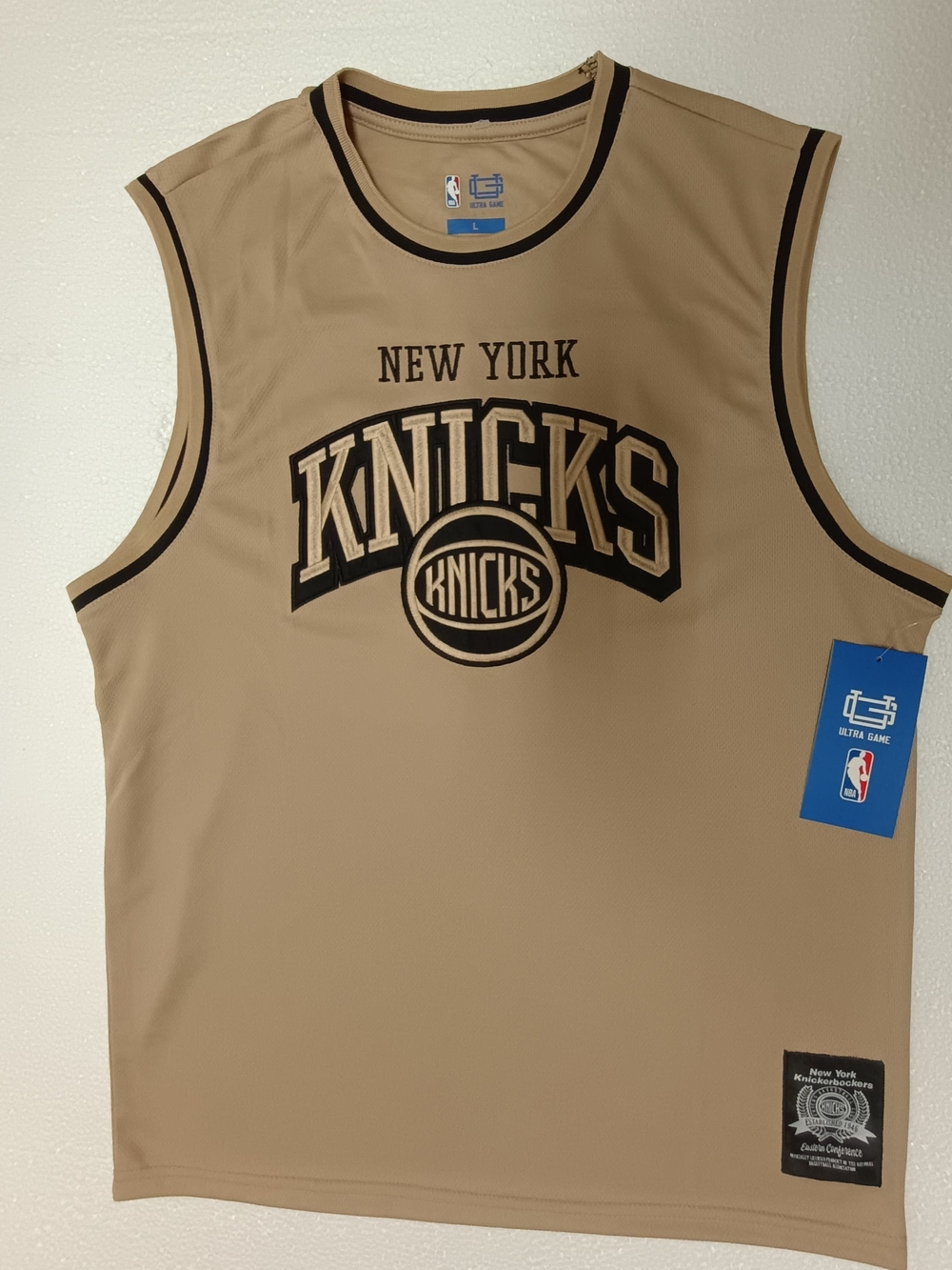 NY Knicks Large Men’s Size Jersey Ultra Game Tan Color